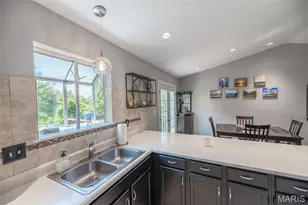 5929 Woodbrook Dr, Saint Louis, MO 63129 - Photo 6