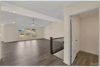 555 Edison Way, Wentzville, MO 63385 - Photo 2