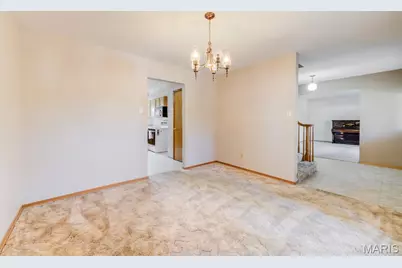 14 Lee Court, Saint Charles, MO 63301 - Photo 6