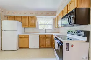 14 Lee Ct, Saint Charles, MO 63301 - Photo 8