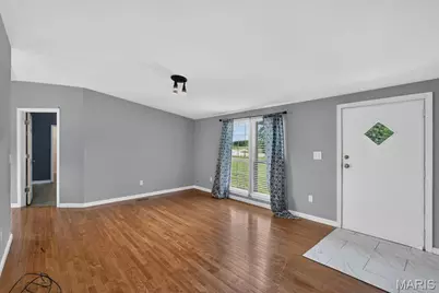 305 N 4th Street, New Florence, MO 63363 - Photo 2
