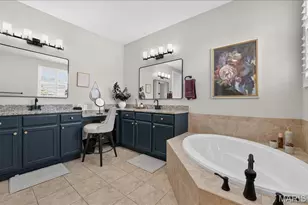 302 Oak Stand Ct, Chesterfield, MO 63005 - Photo 50