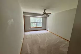 25 Spanish Oak Ct, Troy, MO 63379 - Photo 8