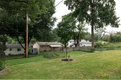 28 Lori Circle, Maryland Heights, MO 63043 - Photo 30