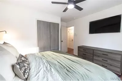28 Lori Circle, Maryland Heights, MO 63043 - Photo 18