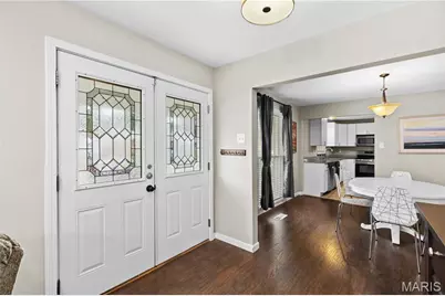 8047 Amherst Avenue, University City, MO 63130 - Photo 2