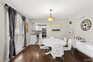 8047 Amherst Ave, University City, MO 63130 - Photo 4