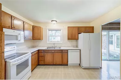 3625 Meserta Lane, Florissant, MO 63033 - Photo 10