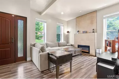 3728 Phillips Place, Saint Louis, MO 63116 - Photo 6