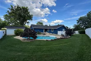 225 Timberidge Dr, Saint Peters, MO 63376 - Photo 4