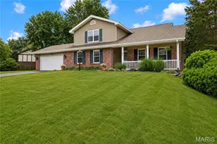 25 Vicksburg Station, Saint Charles, MO 63303 - Photo 1