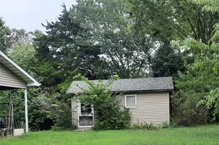 57 E West Rd, Sullivan, MO 63080 - Photo 2