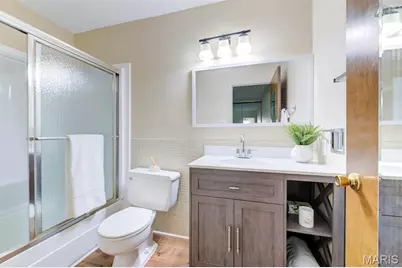 11046 Thousand Oaks Drive, Saint Louis, MO 63136 - Photo 16
