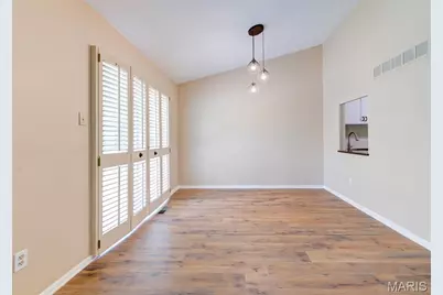 11046 Thousand Oaks Drive, Saint Louis, MO 63136 - Photo 8