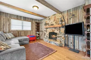 2106 Box Dr, Saint Louis, MO 63125 - Photo 18