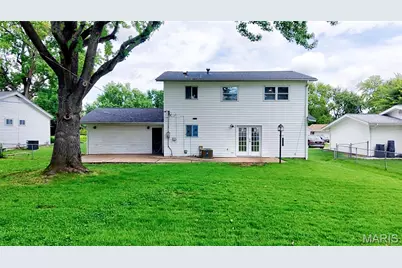 750 Lamplight Lane, Hazelwood, MO 63042 - Photo 2