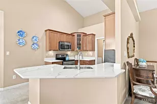 303 Glasgow Dr, Saint Charles, MO 63301 - Photo 10