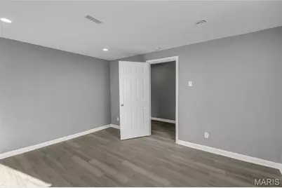 3325 Chippewa Street, Saint Louis, MO 63118 - Photo 4