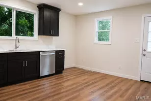 909 Valentine St, Festus, MO 63028 - Photo 10