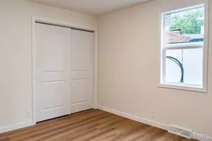 909 Valentine St, Festus, MO 63028 - Photo 14