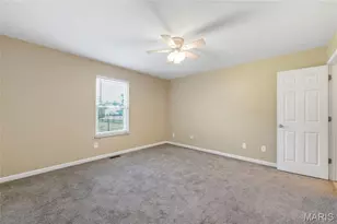 88 Mallard Pointe Dr, O'Fallon, MO 63368 - Photo 10