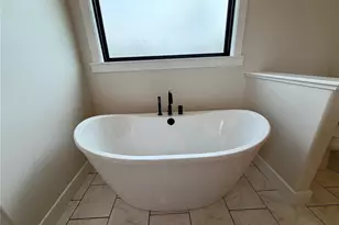 360 Honeysuckle Dr, Hannibal, MO 63401 - Photo 14