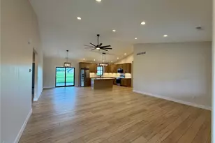 360 Honeysuckle Dr, Hannibal, MO 63401 - Photo 8