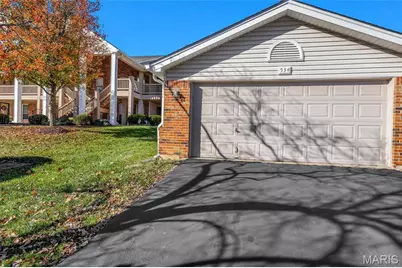 534 Oak Ridge Trails Court, Ballwin, MO 63021 - Photo 2