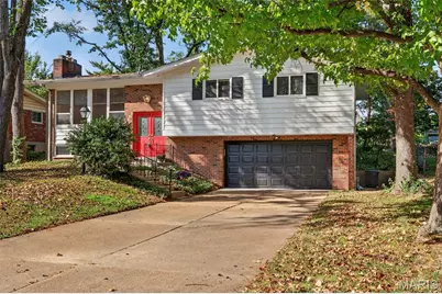 11051 Wylestone Court, Saint Louis, MO 63126 - Photo 2