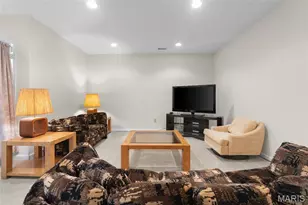 2363 Desloge Estates Dr, Villa Ridge, MO 63089 - Photo 38