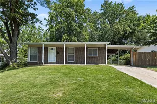1105 Apache Dr, Florissant, MO 63033 - Photo 2