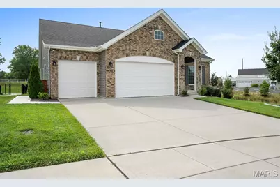 108 Prairie Wind Drive, Wentzville, MO 63385 - Photo 2
