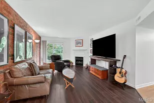 1920 Hunting Lake Ct, Saint Louis, MO 63122 - Photo 2