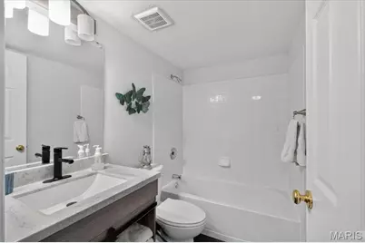 1920 Hunting Lake Court #102, Saint Louis, MO 63122 - Photo 14