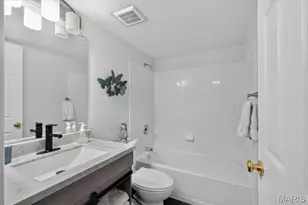 1920 Hunting Lake Ct, Saint Louis, MO 63122 - Photo 14