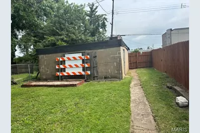 3975 Page Boulevard, Saint Louis, MO 63113 - Photo 10