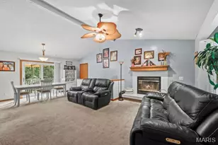 324 Bridlewood Rd, Festus, MO 63028 - Photo 10