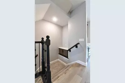 [Address not provided], Frontenac, MO 63131 - Photo 16