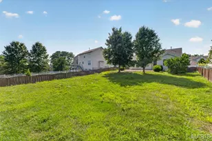1972 Briarfield Dr, Lake Saint Louis, MO 63367 - Photo 20