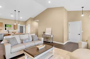 129 Stone Ledge Dr, Saint Clair, MO 63077 - Photo 8