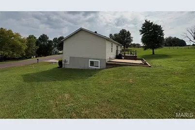6224 Yellow Brick Road, Washington, MO 63090 - Photo 4