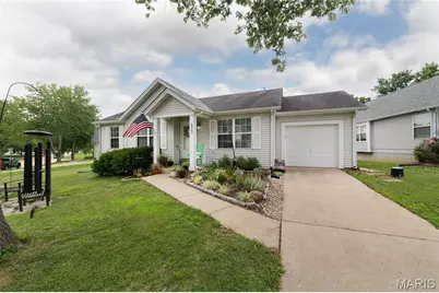 2827 Plum Leaf Circle, Saint Peters, MO 63303 - Photo 2