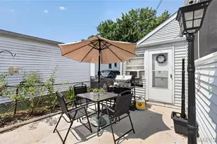3234 Jasper Park, Saint Louis, MO 63139 - Photo 2
