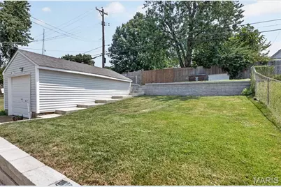 3234 Jasper Park, Saint Louis, MO 63139 - Photo 4
