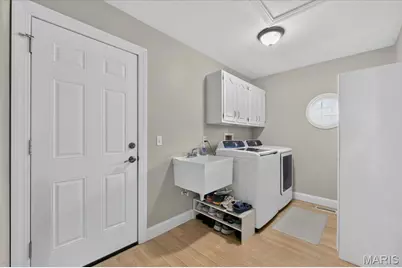 14768 Timberbluff Drive, Chesterfield, MO 63017 - Photo 20
