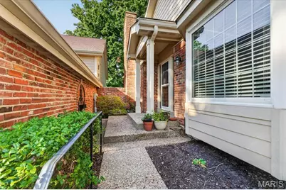 14620 Timberlake Manor Court, Chesterfield, MO 63017 - Photo 2