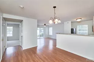 7101 Spring Creek Ln, O'Fallon, MO 63368 - Photo 12
