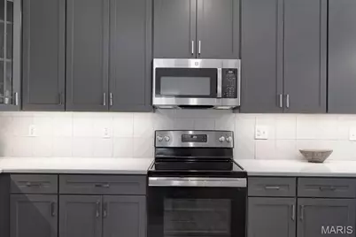 9409 Vandervoort Court, Crestwood, MO 63126 - Photo 14