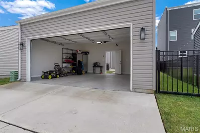 9409 Vandervoort Court, Crestwood, MO 63126 - Photo 42