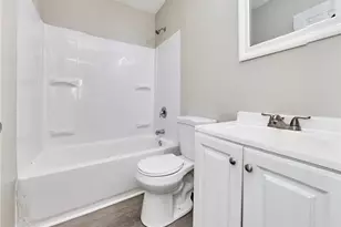 1915 Curtis Ct, Saint Louis, MO 63031 - Photo 20